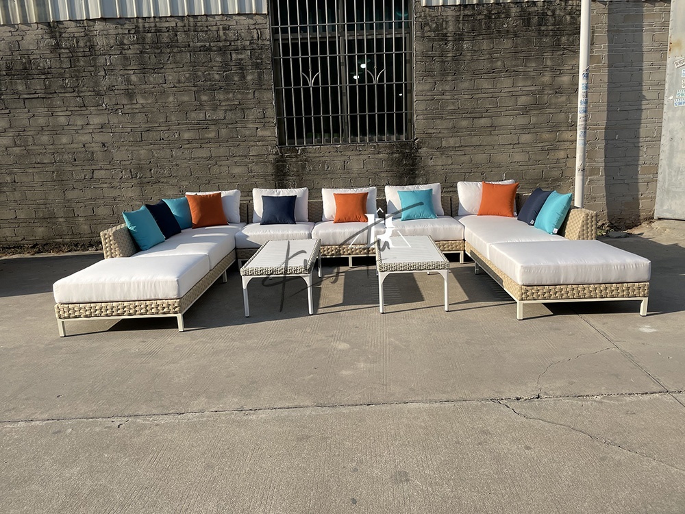Outdoor Courtyard Pool Section - Outdoor Furniture Metal Chairs のレビューと価格